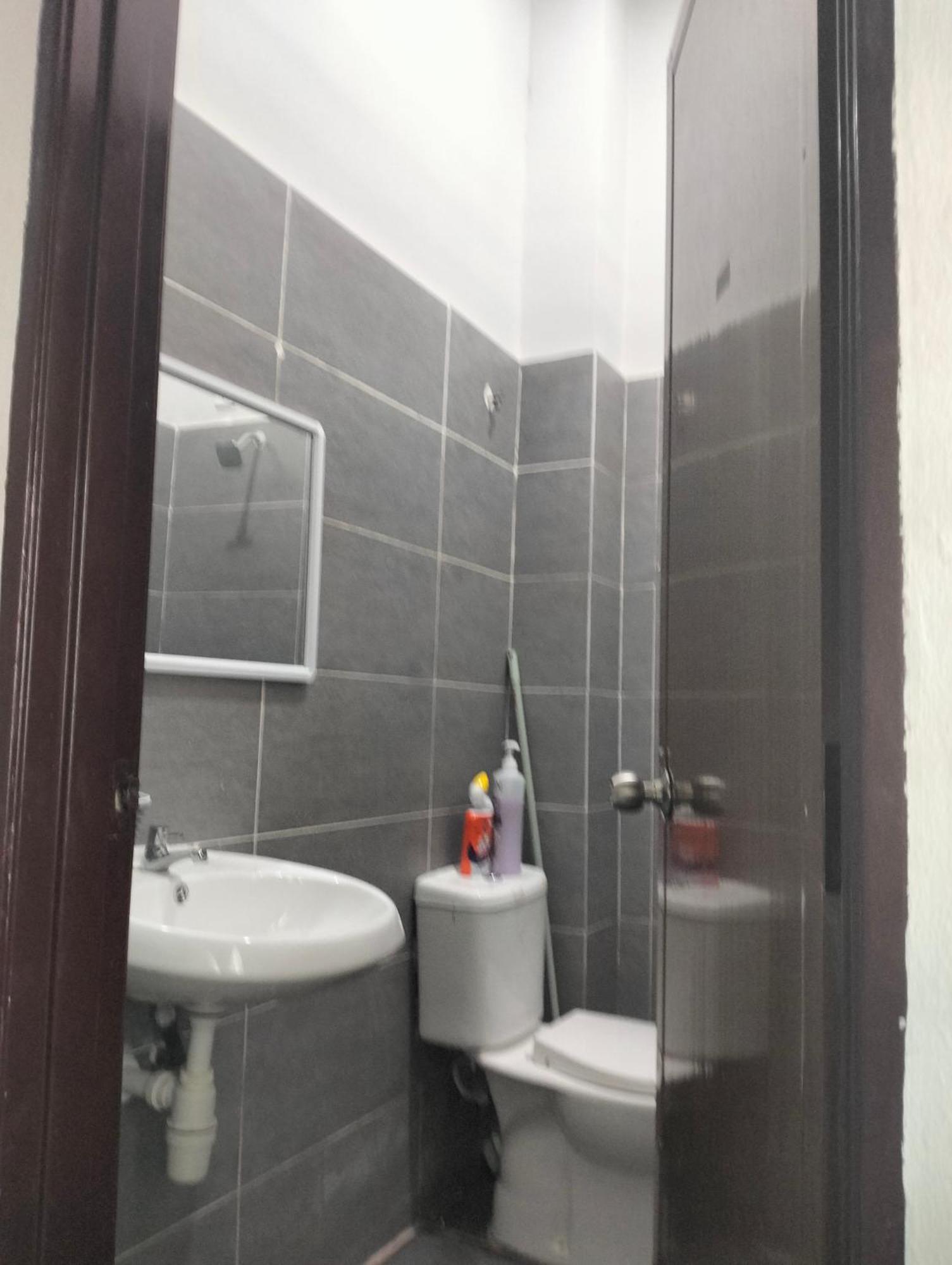 Chukai D'Sara Homestay Fully Furnished 3 Bedrooms All Aircond 2 Miles Centre מראה חיצוני תמונה